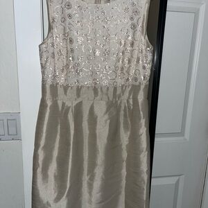 Tahari Elegant Beige Sleeveless Dress
